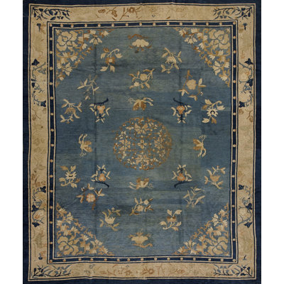 Tapis chinois antique gris clair à médaillon de couleur bleue