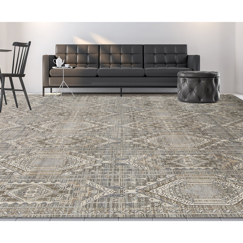 Hand-Knotted High-Quality Gray Area Rug