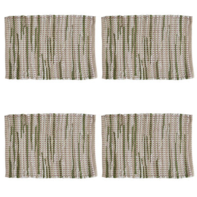 Gracie Oaks Christmas Barn Chindi Placemat Set of 4