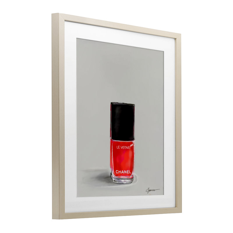 Vernis à ongles Classy Rouge, reproduction encadrée sous verre, design par Mary Sparrow, H 21 po x l 17 po