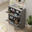 Range-chaussures-389340192