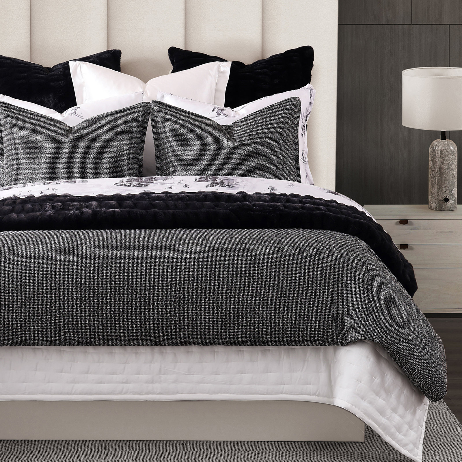 Tweed Solid Color Classic Modern Rustic Woven Comforter Set, King Comforter + 2 King Shams, Black