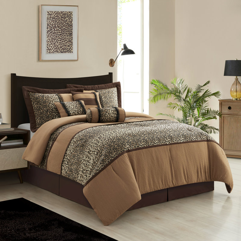 Briand Animal Print 7 Piece Comforter Set, King Comforter + 6 Additional Pieces