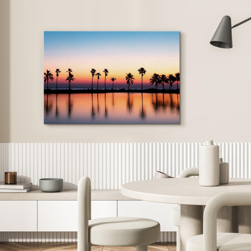 «Tropical Sunset Silhouetted Palms» sur toile, H 24 po x l 36 po