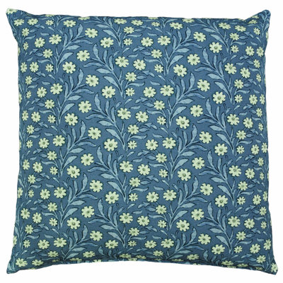 Calluna 22" x 22" Accent Pillow