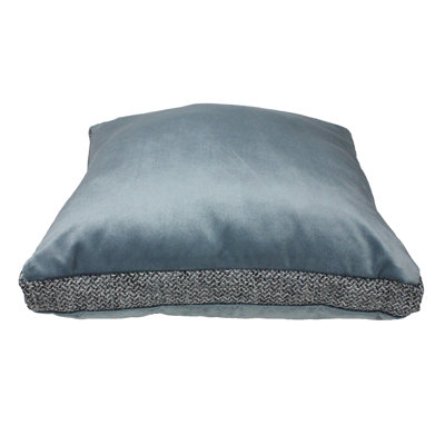 Anjeanette Square Cushion