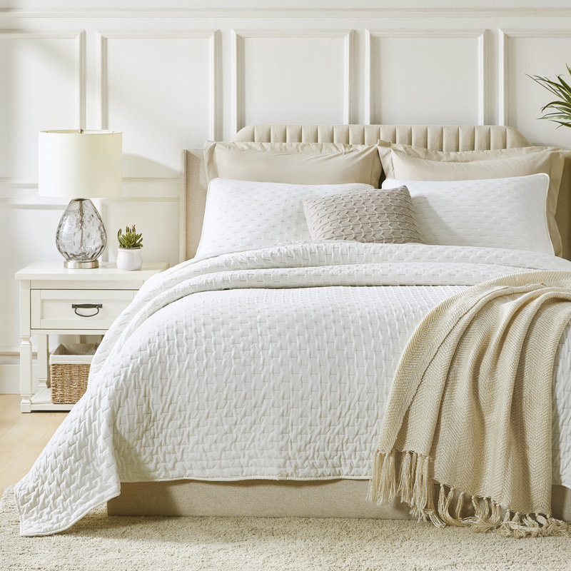 Polyester Quilt Set, White, Queen Quilt + 2 Pillowcases