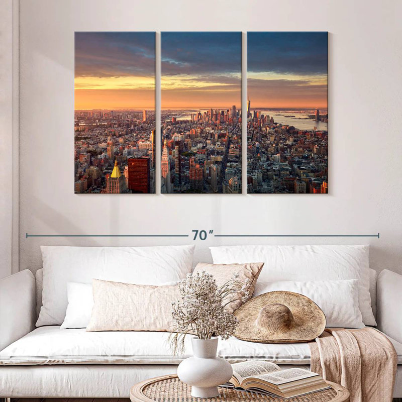 Sireci Manhattan NYC, 32" H x 50" W