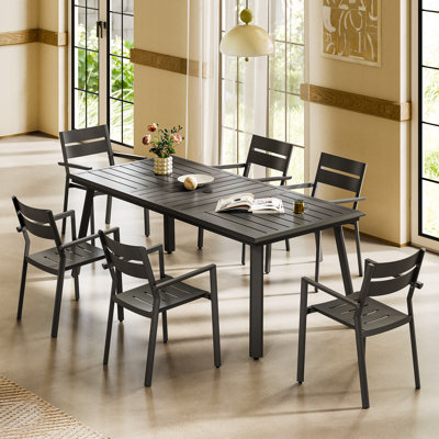 Expandable Outdoor Dining Tables: Ultimate Space-Saving Solutions 3 Expandable Outdoor Dining Tables: Ultimate Space-Saving Solutions