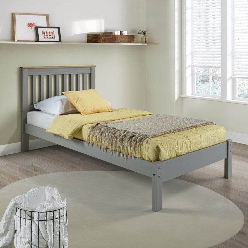 Lit plateforme en bois massif Wiete, Gris Corona, Simple