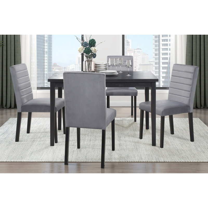 Table de salle à manger de style décontracté en placage de frêne au fini noir, fabriquée en bois, pouvant accueillir 4 personnes