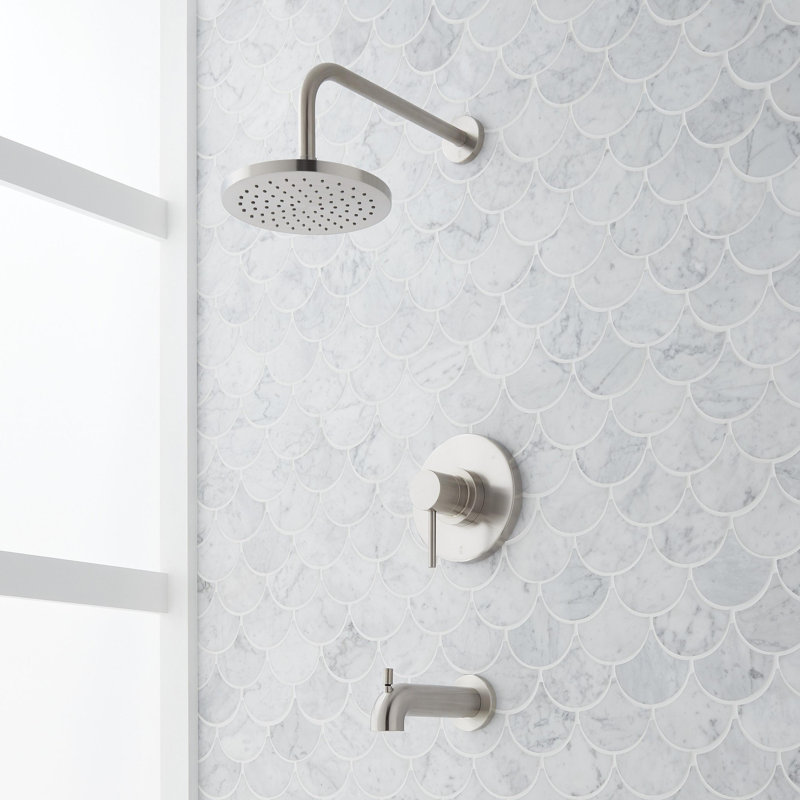 Ensemble de baignoire et douche à pression équilibrée Lexia, Nickel brossé