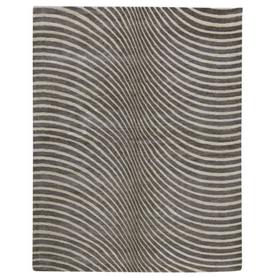 Hand Knotted Area Rug in Gray