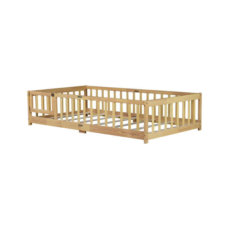 Lit simple au sol avec clôture sans porte, lit en bois d'hévéa avec barrières de sécurité, Brun