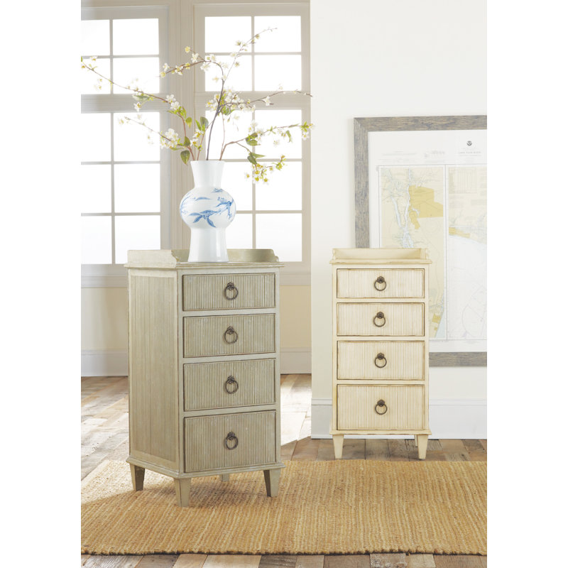 Gustavian Accent Chest, Antique White