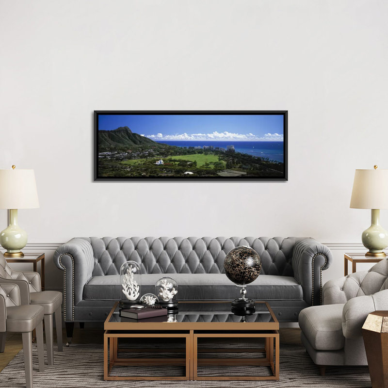 Reproduction de photo panoramique sur toile Waikiki Oahu, H 12 po x l 36 po x P 1,5 po, Cadre noir