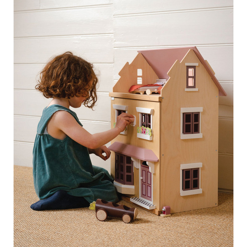 Countrysided Dollhouse