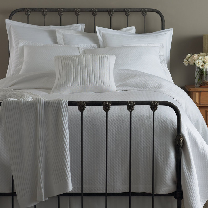 Ivory Organic Cotton Queen Coverlet with Diamond Pattern