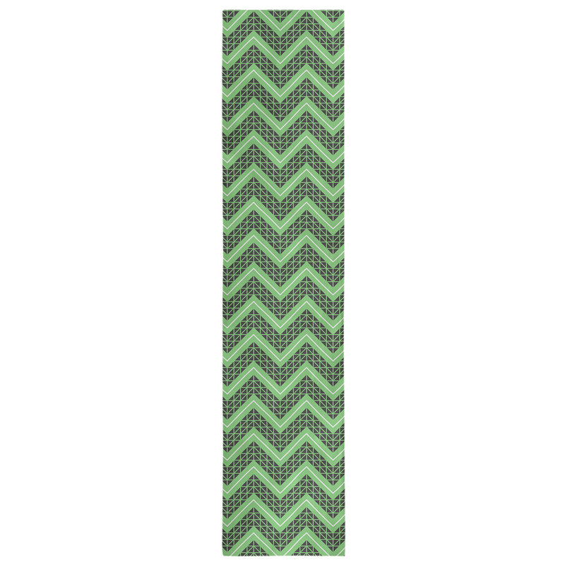 Chemin de table à chevrons à la main classic Stephenie, 16 po x 72 po, Vert olive / noir