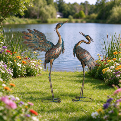 Standing Garden Crane Statues for Outdoor, Metal Birds Yard Art Garden Crane Sculpture for Home Backyard Pond Patio Lawn Spring Decoration