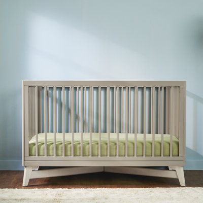 Little Seeds Pala 4-in-1 Convertible Crib
