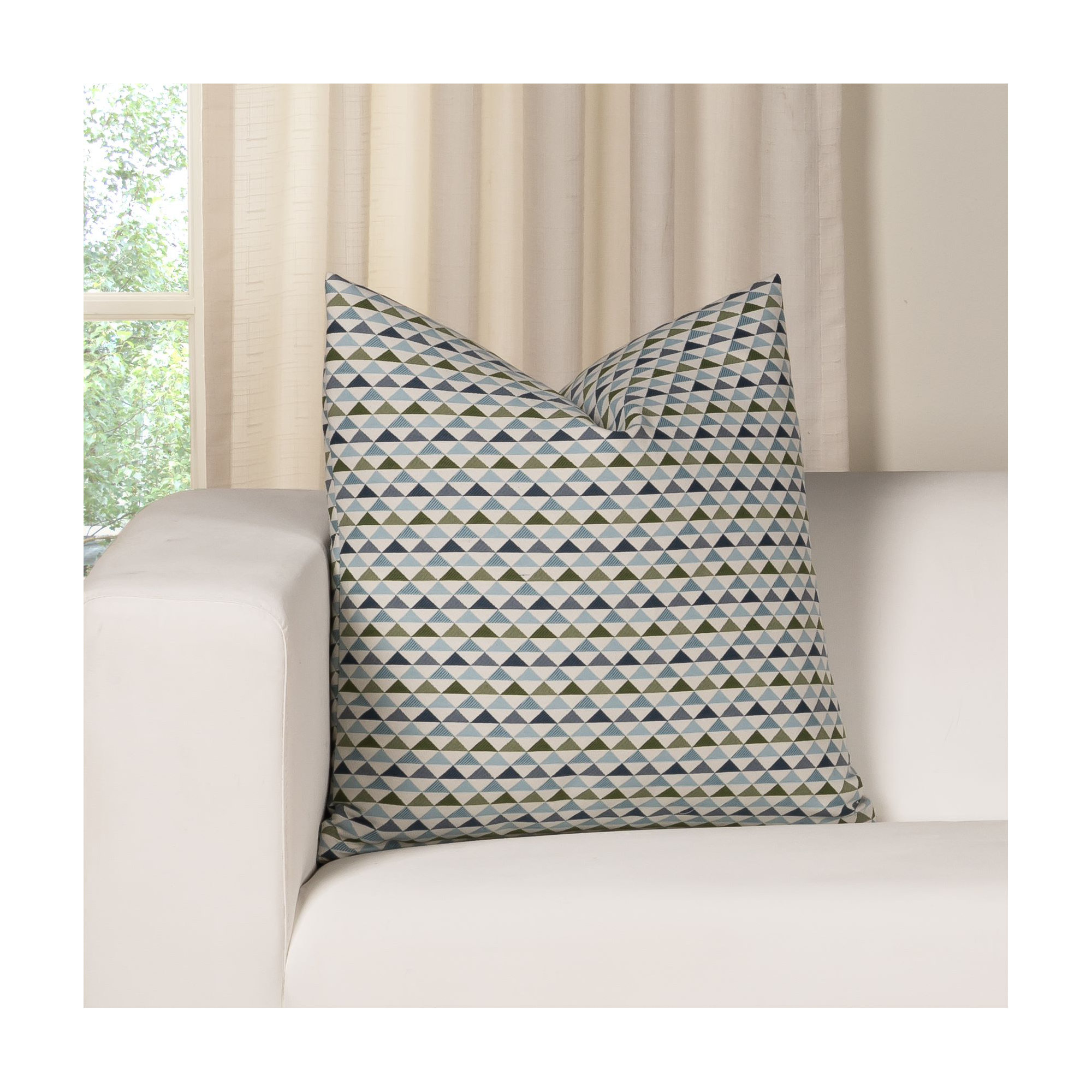 Mauna Geometric Indoor/Outdoor Throw Pillow, Square 22", Blue