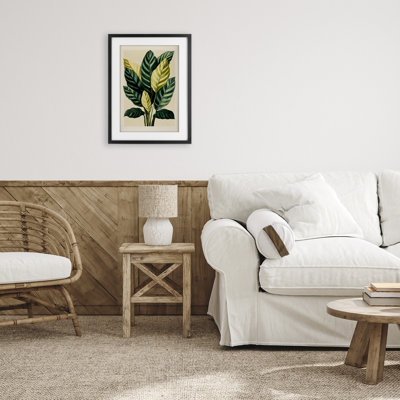 «Tropical Leaves Green Branches», reproduction sous verre encadrée, design par Petal Prints Design
