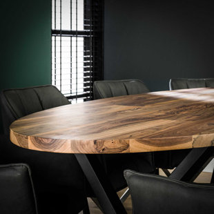 Tess dining table