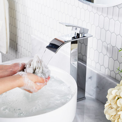Robinet de salle de bain vasque avec bonde