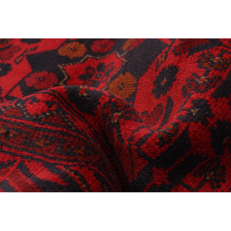 Tapis rouge Finest Esari 4 pi 4 po x 6 pi 6 po