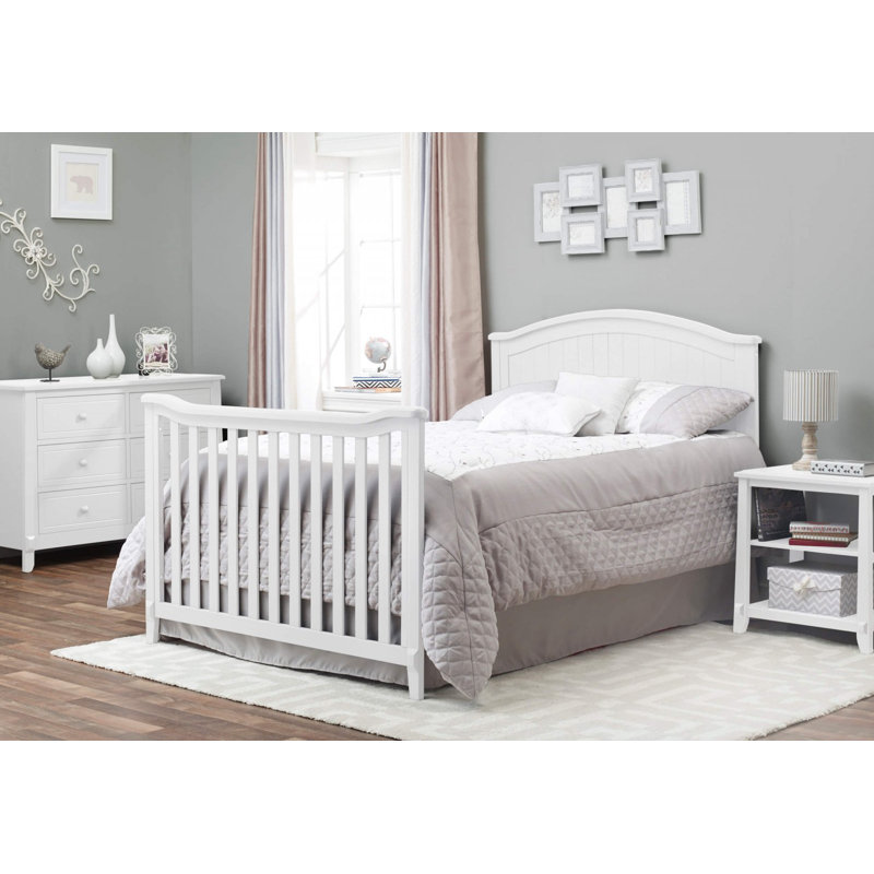 White Pinewood 4-in-1 Convertible Crib with Non-Toxic Finish