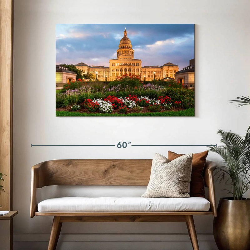 Nicci, Texas State Capitol, H 30 po x l 45 po