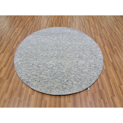 6'x6' Silver Chalice Gray Undyed Wool Grass Design Hand Knotted Round Rug 2207F42A8DF340AF84BA42C34E0E4F9D