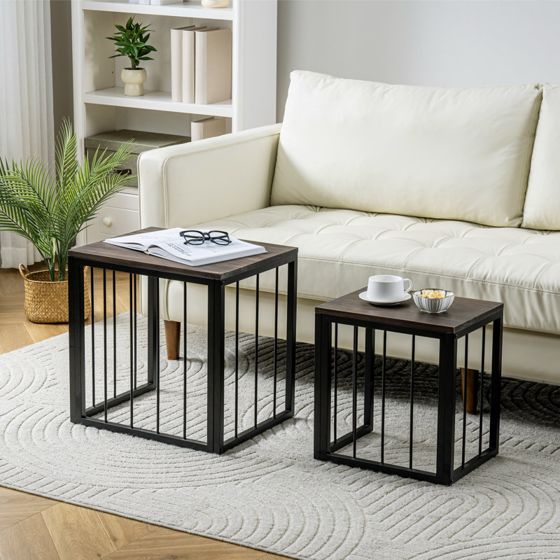 Ensemble de 2 tables d'appoint gigognes de style campagnard industriel - dessus en bois brûlé avec structure en métal noir