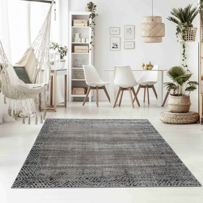 Tapis géométrique brun 5 pi x 8 pi