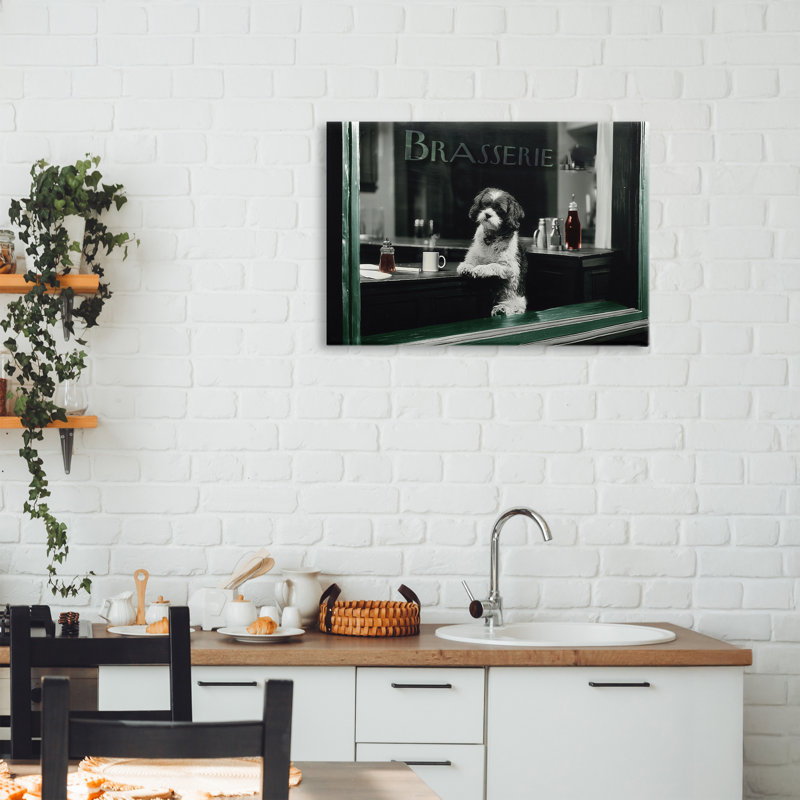 Brasserie, chien rétro dans une toile de fenêtre, design par Annabelle Hall, H 16 po x l 24 po