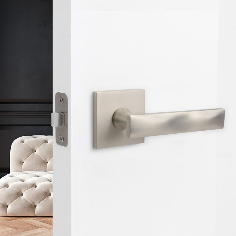 Levier de porte moderne Essex, Nickel satiné, Gauche, Mannequin