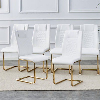 Chaises de salle à manger en polyuréthane blanc de style moderne (6 par boîte) - Dotées d'un dossier en filet, jumelées à des pieds en métal doré brillant et à des patins antidérapants. Classique et polyvalent, il convient à divers cas de figure.