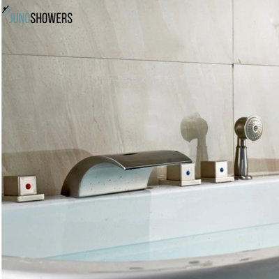 Elegant bathroom basin faucet with water-saving aerator and ceramic cartridge