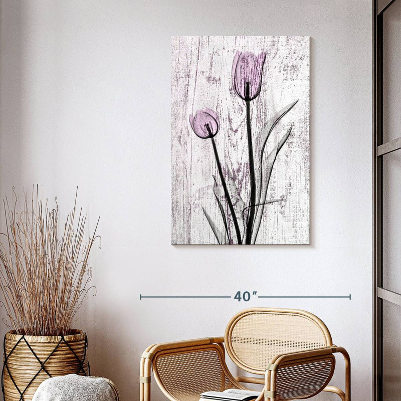 Tulipes mauves sur bois, reproduction sur toile, H 39 po x l 26 po x P 1,25 po