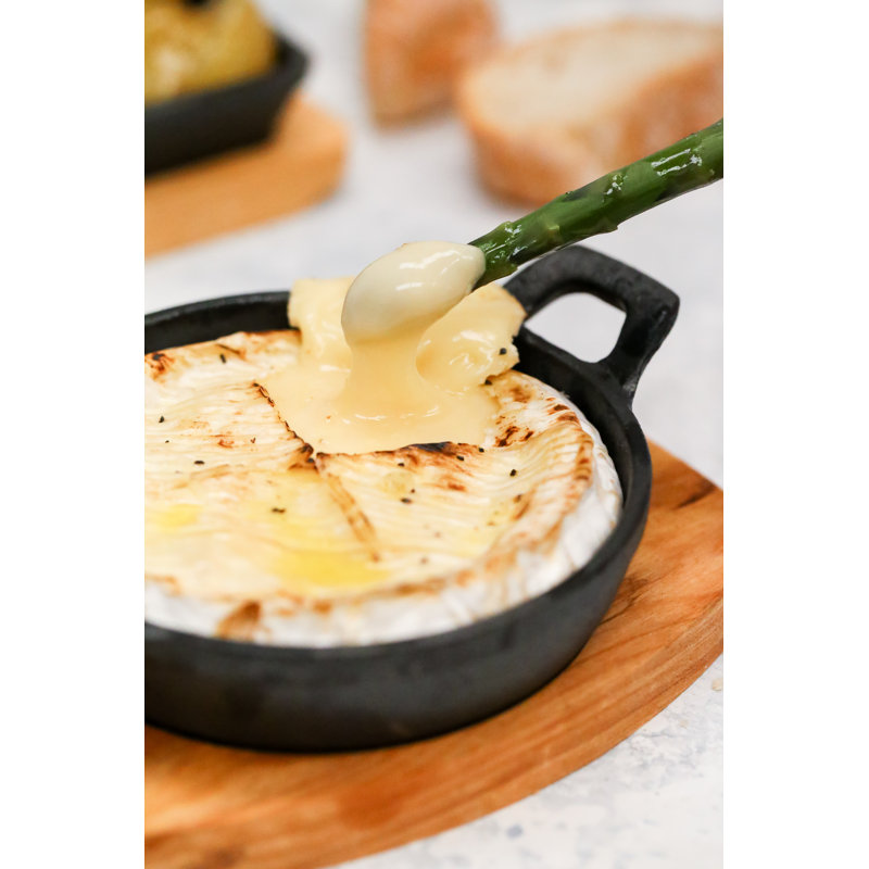 Artesà Cast Iron Divided Serving Dish