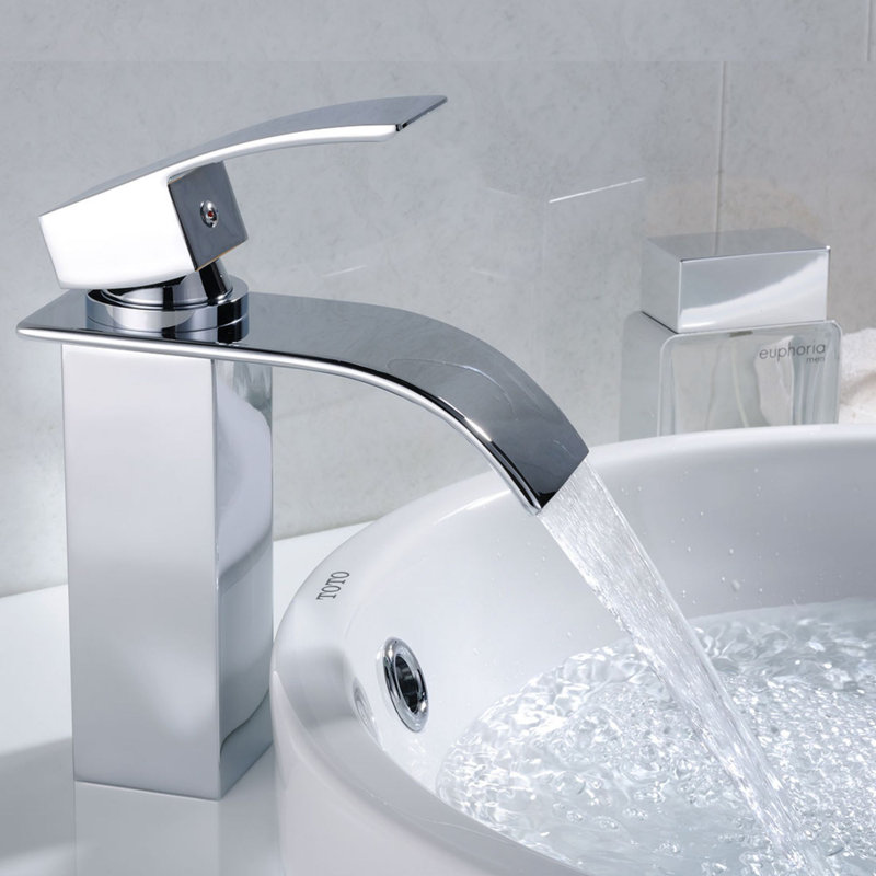 Single-Hole Single-handle Bathroom Faucet with Drain Assembly, Chrome