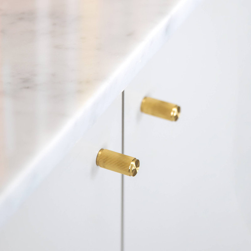 Furniture Knob / Linear, Brass