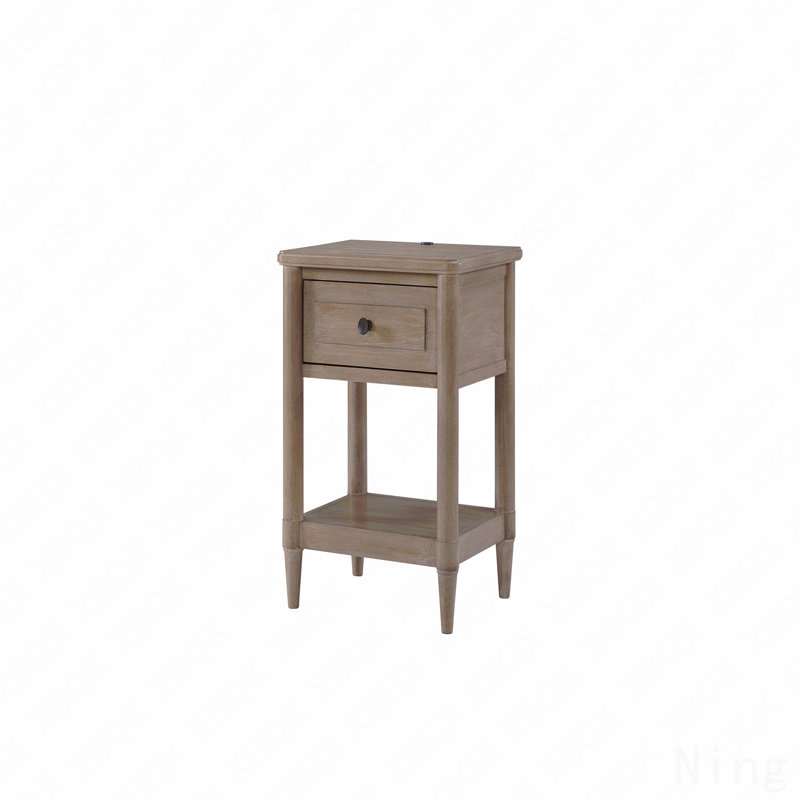 Table de chevet de petite taille