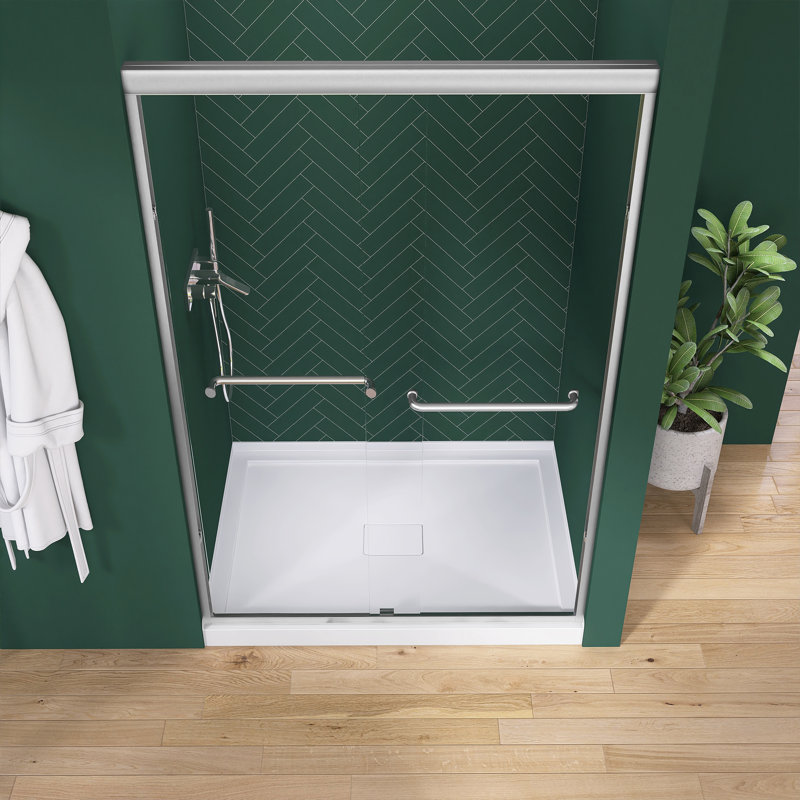 Base de bac de douche à seuil simple 48 po x 36 po en blanc avec ensemble de drain central et couvercle de drain inclus
