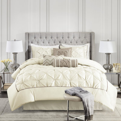 Literie pour très grand lit - 7 pièces, édredon rembourré, bourre, l 104 po x L 92 po