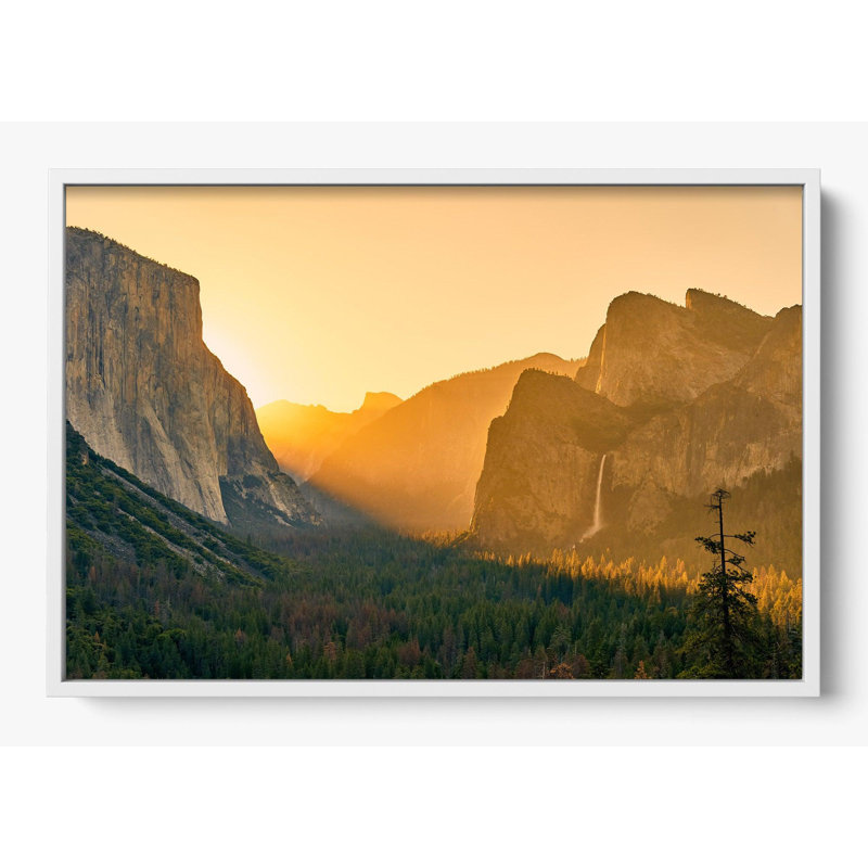 «El Cap Sunset», H 20 po x l 26 po, Impression encadrée sans passe-partout, Blanc