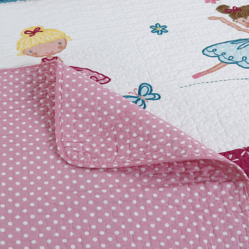 Wimborne Quilt Set, Twin Quilt + 1 Sham + 5 Pillows