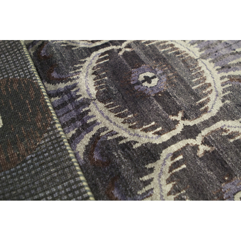 Tapis brun et multicolore de haute qualité noué à la main