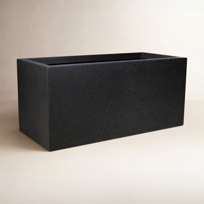 32" Pot Planter